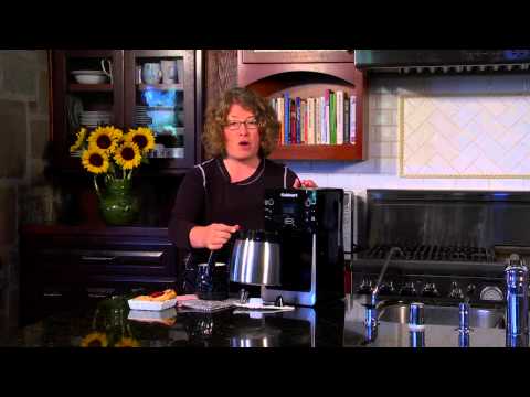 Cuisinart PerfectTemp 12 Cup Thermal Programmable Coffeemaker (DCC 2900) Demo Video