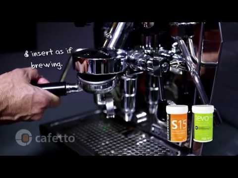 Cleaning a Domestic Traditional Espresso Machine with Cafetto